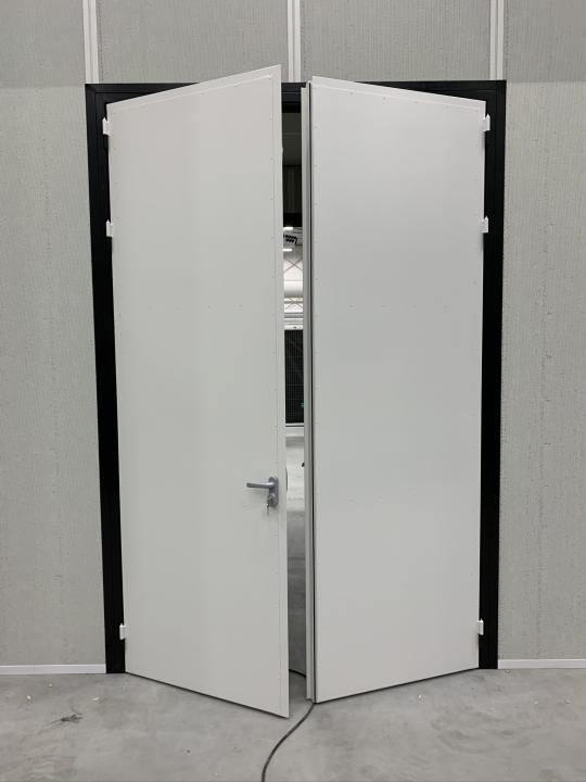 Geluidsisolerende_deur_Sonodamp-dubbele-deur